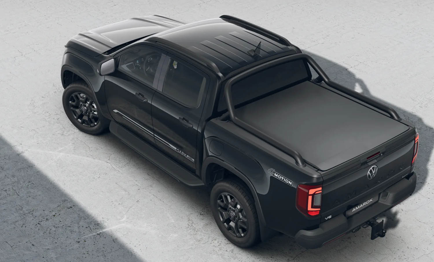Based on the Amarok Style, the Dark Label derivative introduces a more distinctive and design focused interpretation of the range.