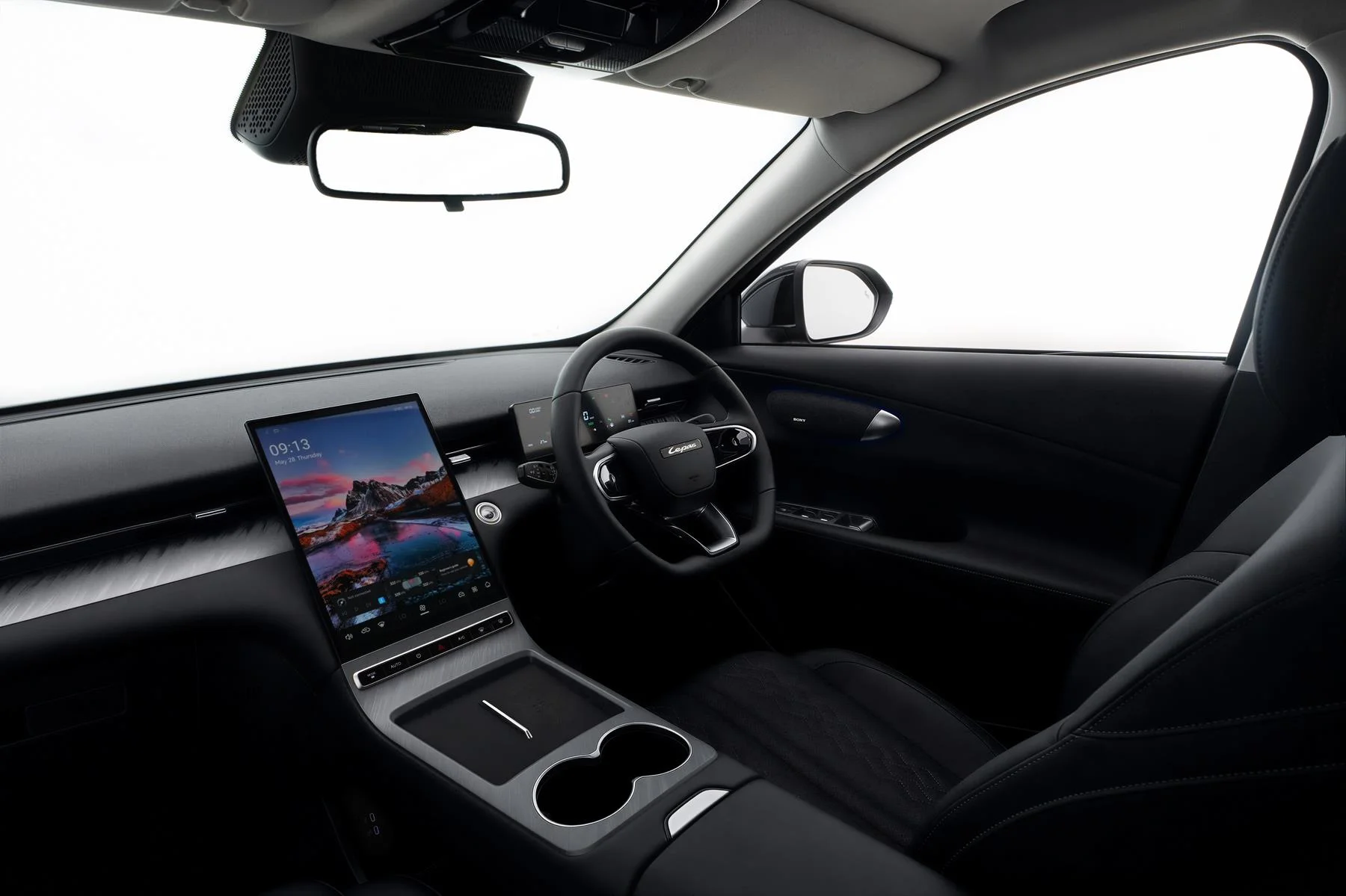 1800Lepas-L6-interior-black-south-africa-2026.webp