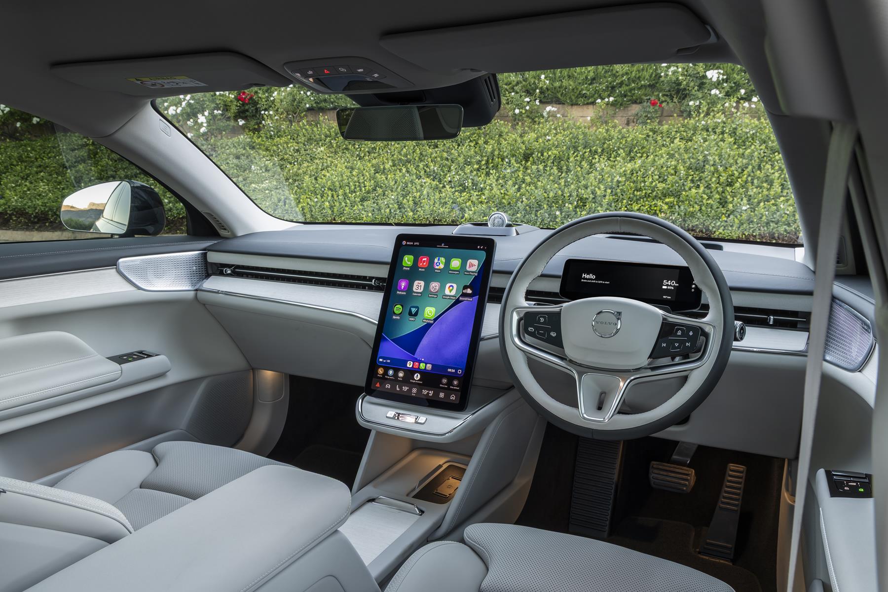 A spacious electric flagship A spacious electric flagship