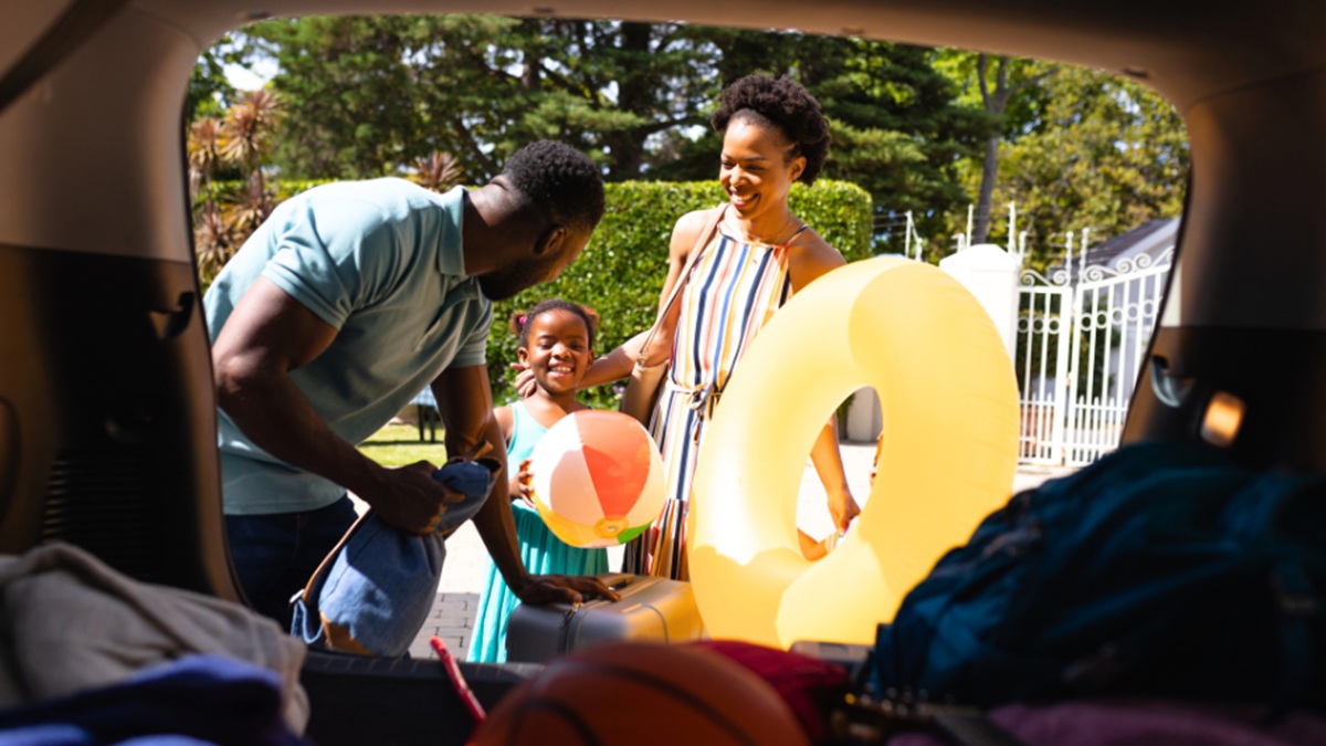 How South Africans can travel smarter and stay on budget this festive season 
