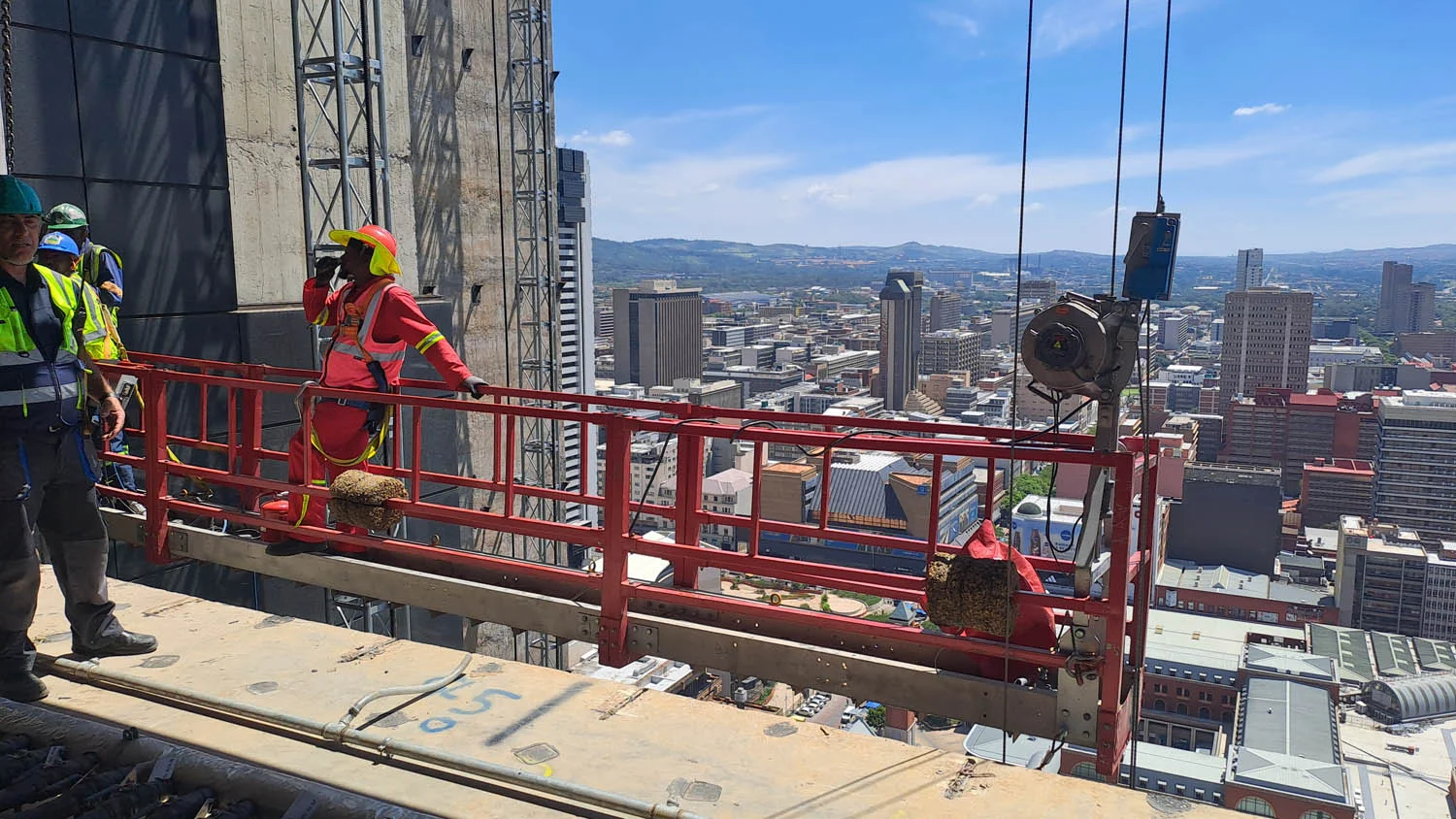 Use Case: Engineering at height: The challenge of high-rise refurbishment