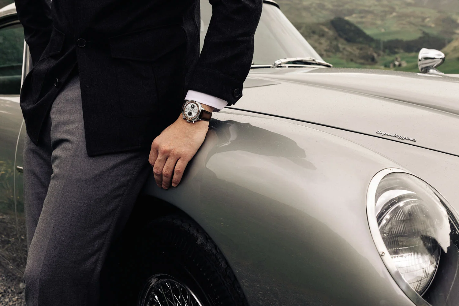 Time and Speed, Reunited: Breitling and Aston Martin present Top Time Tribute to iconic DB5