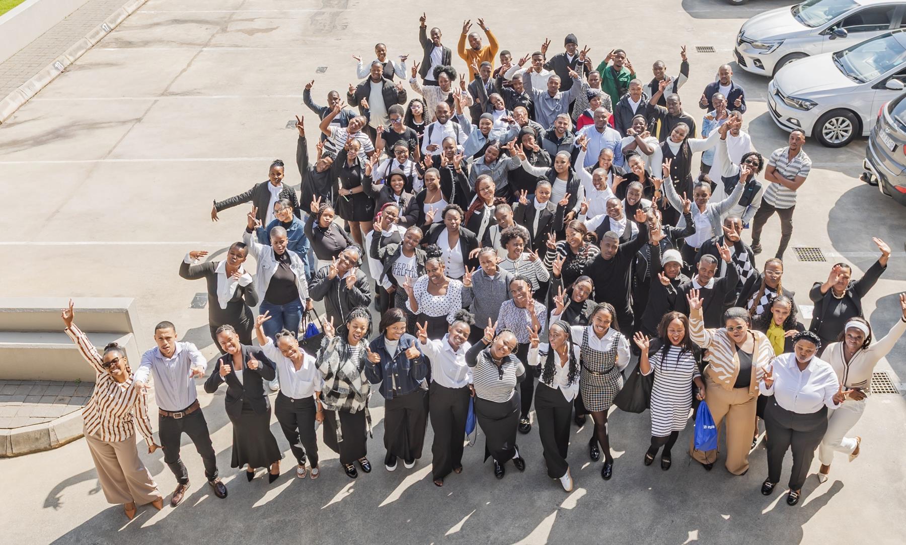 Hyundai Attracts a Record 33,000 Applications for Youth Learnership