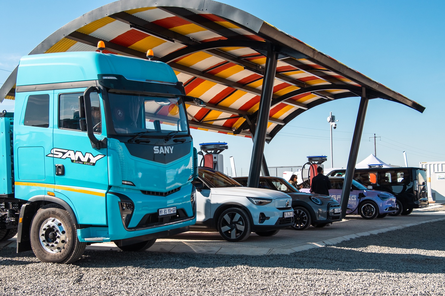 CHARGE launches South Africa’s first off-grid EV charging network on the N3 corridor, backed by DBSA