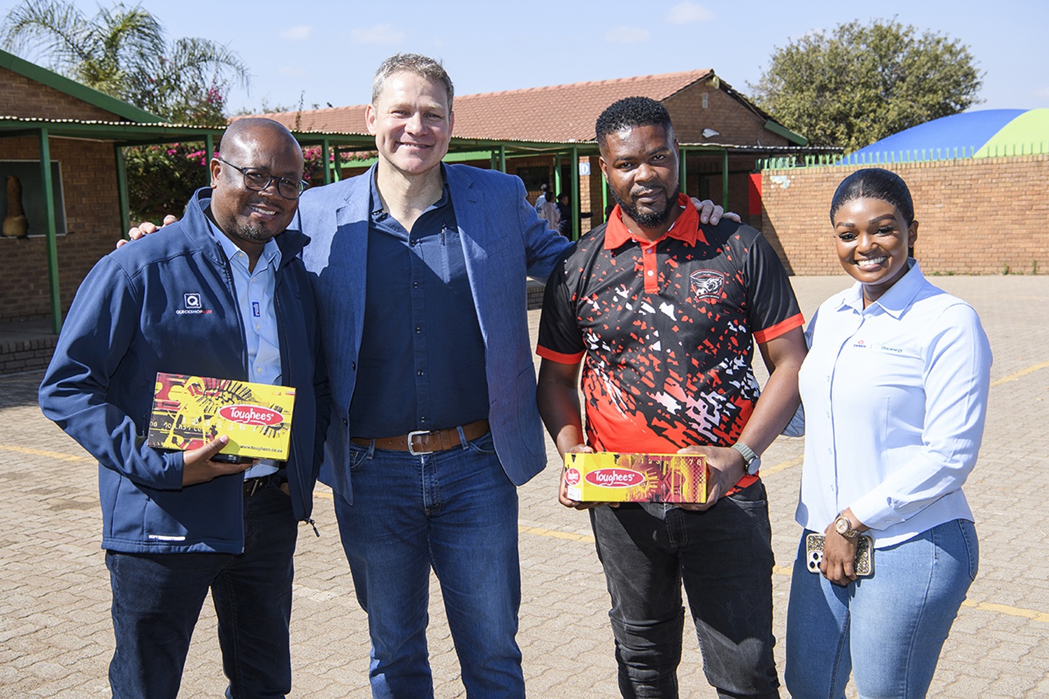 Engen Thorntree ZZ Convenience Centre supports Siqobile Primary School with 100 pairs of school shoes