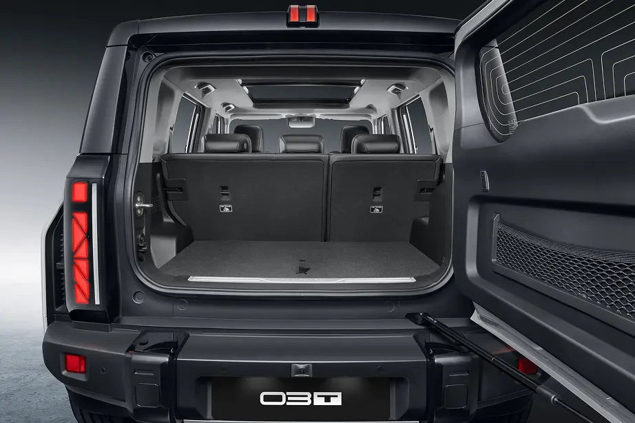 In addition to its spacious layout, the 03T’s cabin is trimmed with high-quality materials and equipped with the latest luxury, convenience, and safety features.