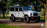 Helderburg debuts "Vermeer": a bespoke Defender 110 re-engineered around light, art, and uncompromising trust