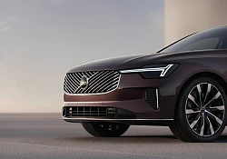 New ES90 marks the next chapter in three decades of Volvo flagship sedans 