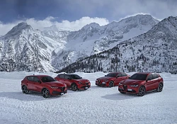 Four-wheel drive, a single sporty attitude: 75 years of Alfa Romeo all-wheel drive