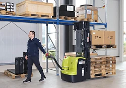 Precise, powerful, safe: Clark takes lithium-ion high-lift forklifts to the next level