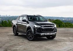 ISUZU Introduces Onyx Black on D-MAX V-CROSS and Arctic Trucks AT35 Models