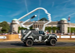 Dynamic debut: Latest Defender Dakar D7X-R prototype presented at Goodwood Festival of Speed 