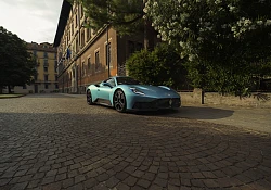 Maserati MCPURA: the essence of performance debuts at Goodwood