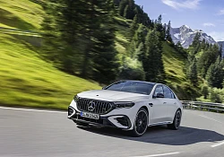 The Mercedes-AMG E 53 HYBRID 4MATIC+: Executive Performance redefined 